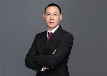 杨震：用爱与奉献，期待落英缤纷的明天