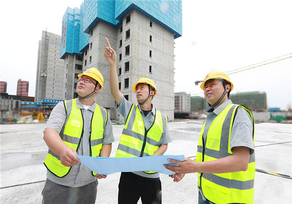 东北公司党员王斯文：青年人当与自己“较劲”