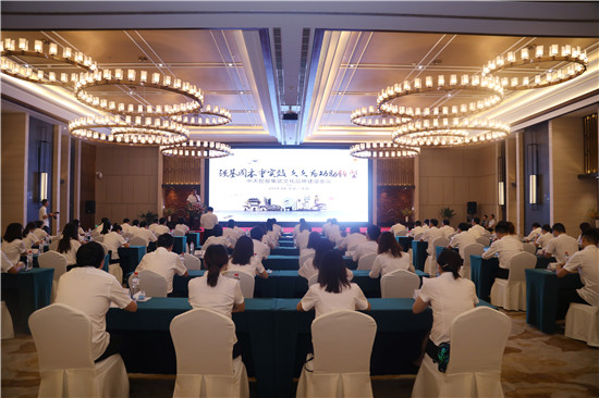银娱优越会控股集团文化品牌会议 (41)_副本.jpg